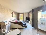 Appartement À Vendre T2 43m² Résidence avec piscine Terrasse Vue Port + balcon Parking — photo 3