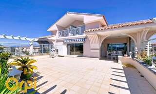 Appartement 7 Pièces 261 m² à vendre à Fréjus (83600)