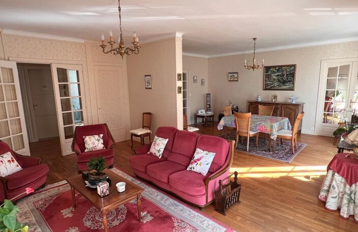 Appartement À Vendre — photo 2