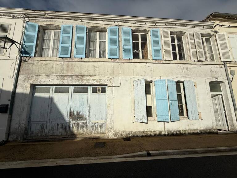 Maison de ville intra muros du CHATEAU D 'OLERON — photo 1