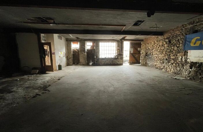 🏢 À VENDRE – LOCAL BRUT DE 114 m² – SAINT-LAURENT-SUR-GORRE — photo 2