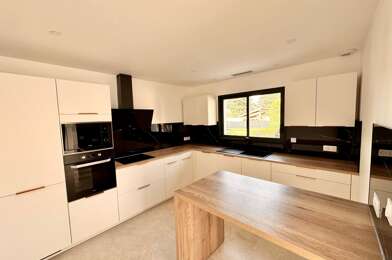 Maison 4 pièces 323000 €