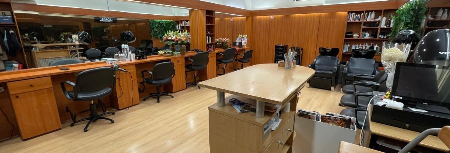 Commerce   m² à vendre à Marseille 9 (13009)