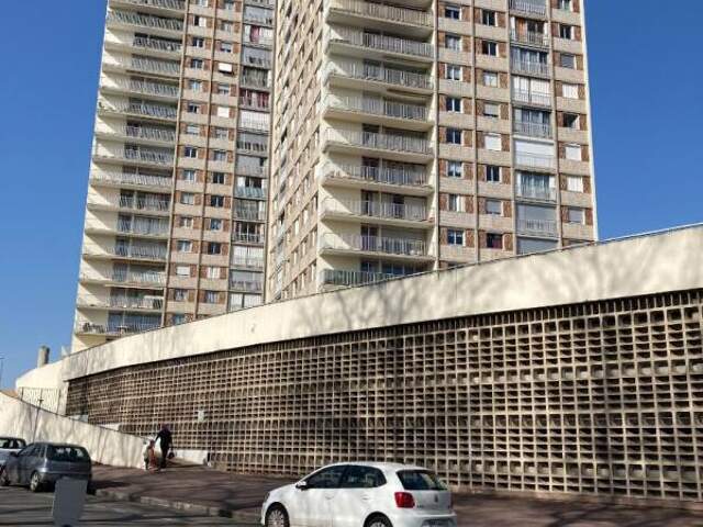 🚗 À LOUER – GARAGE FERMÉ – LIMOGES BEAUBLANC / LA BORIE 🔑 — photo du bien