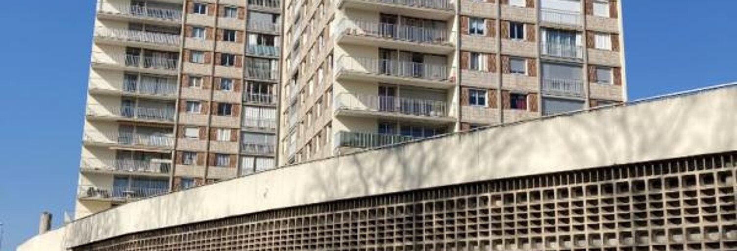 Garage   m² à louer à Limoges (87000)