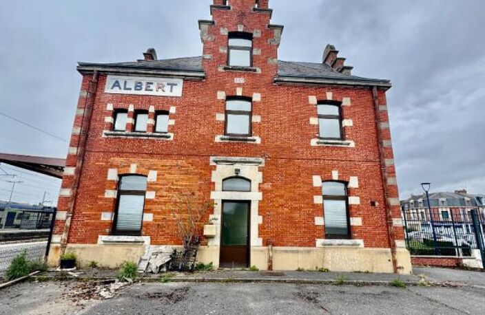Immeuble Albert 16 pièce(s) 326 m2 . Bâtiment chargé d'histoire , Idéal  pour investisseur ou marchand de biens — photo 3