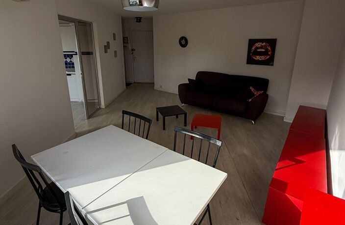 33 Bordeaux secteur Pellegrin Appartement  3 pièce(s) 70 m2 — photo 2