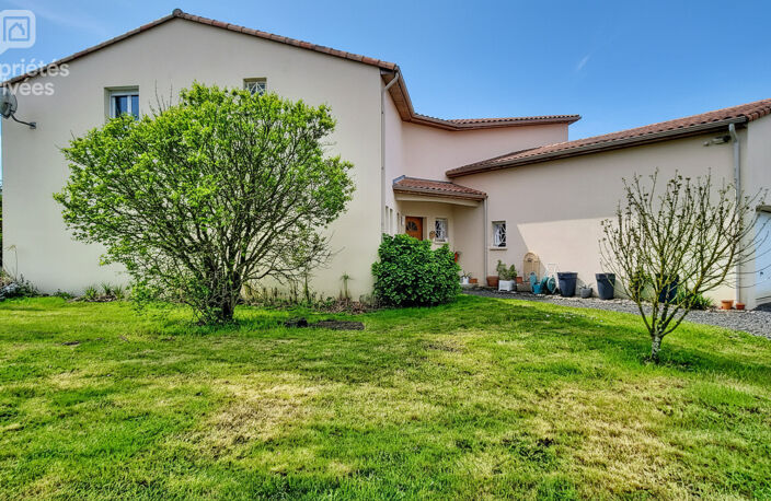 Maison Chauvigny 7 pièce(s) 238 m2 — photo 2