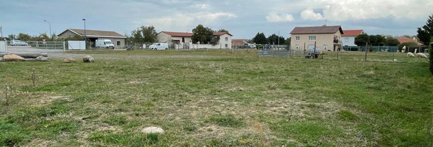 Terrain  657 m² à vendre à Sainte-Agathe-la-Bouteresse (42130)