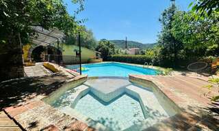 Maison 5 Pièces 174 m² à vendre à Rougiers (83170)