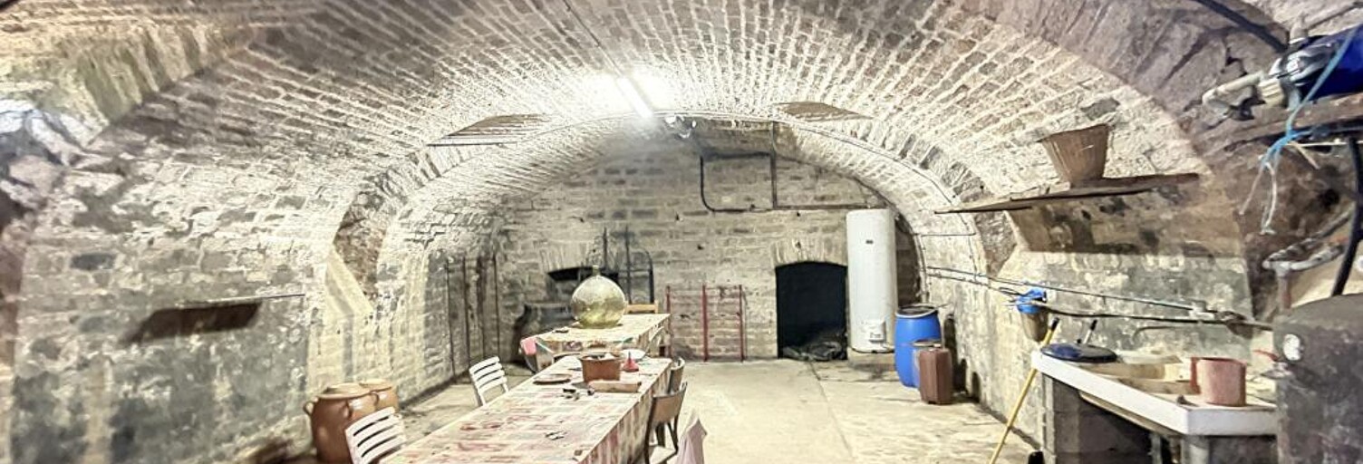 Maison 9 Pièces 263 m² à vendre à Guillon-Terre-Plaine (89420)