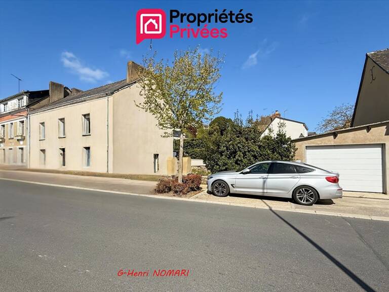 Maison à Pouancé Ombree D Anjou 6 pièce(s) 140 m2 - 4 Chambres — photo 1