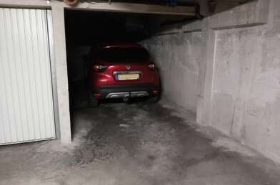 Garage  21000 €