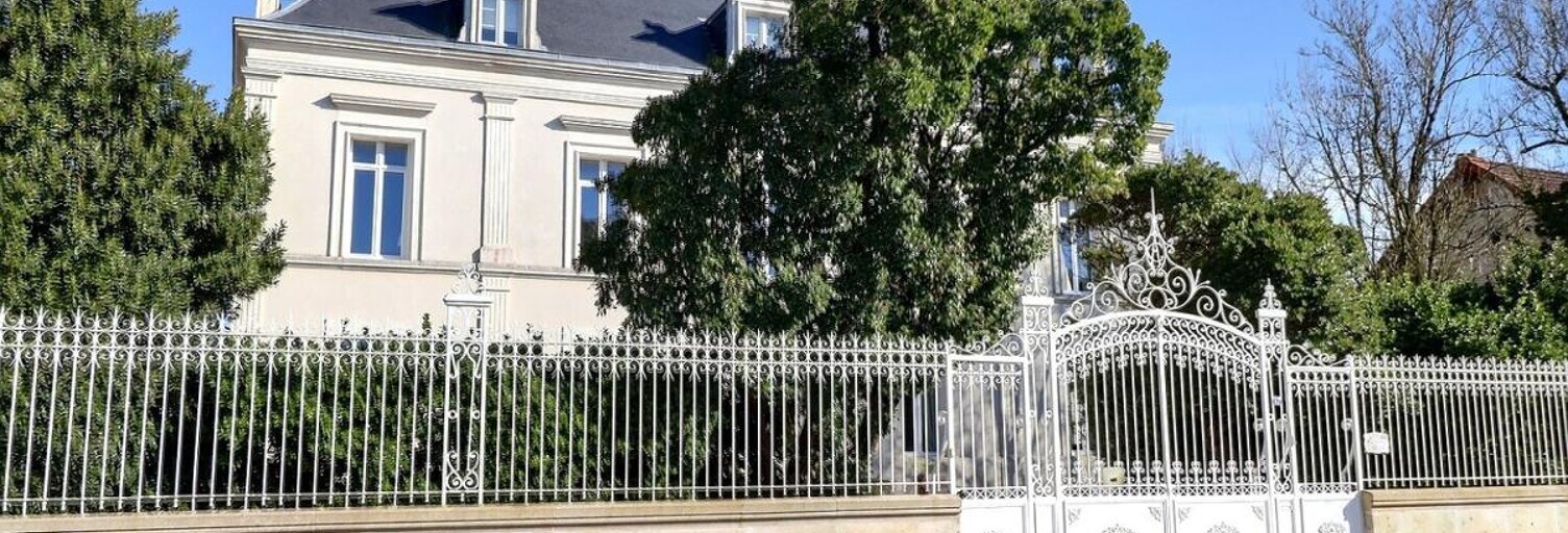 Maison 13 Pièces 380 m² à vendre à Villeneuve-la-Comtesse (17330)