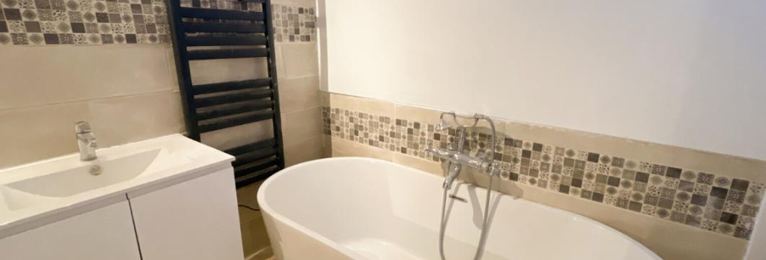 Maison 9 Pièces 132 m² à vendre à Lauris (84360)