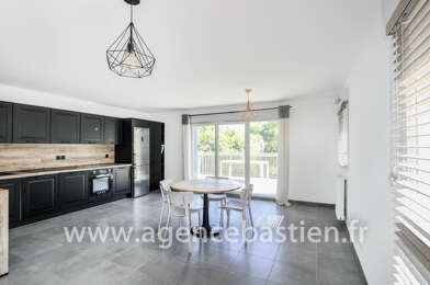 Appartement 4 pièces 2100 €