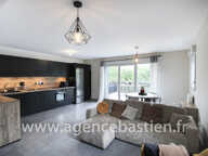 A LOUER - APPARTEMENT MEUBLE TYPE 4 - DUPLEX  DE 85.16m2 - T — photo 2