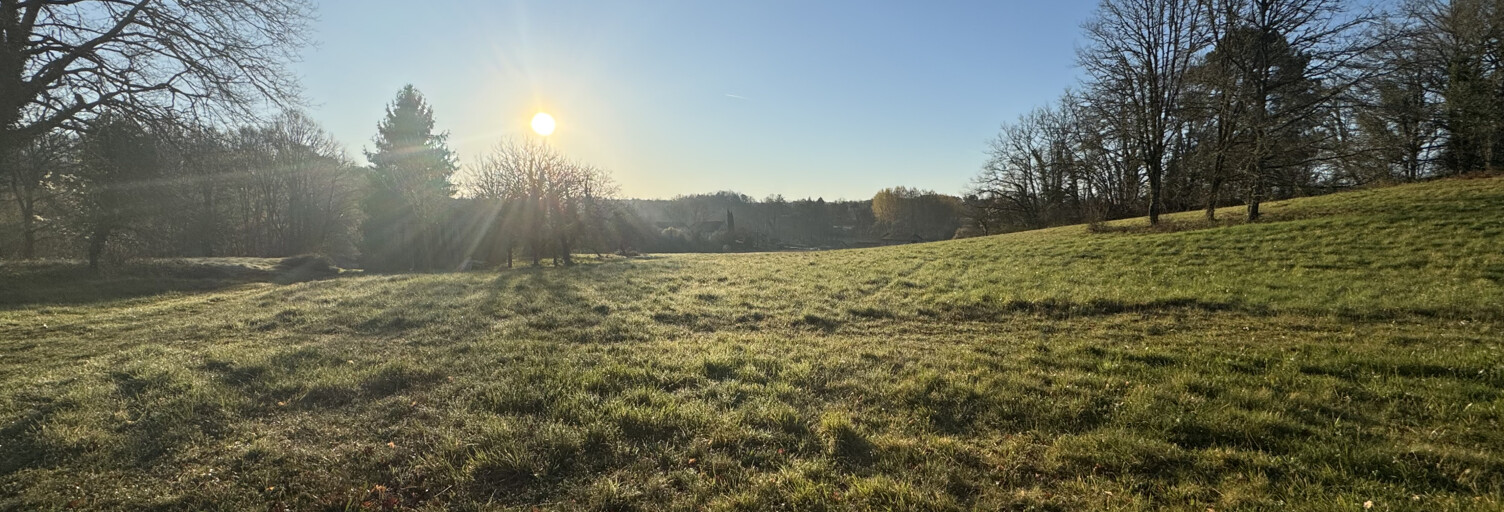 Terrain  10418 m² à vendre à Eyraud-Crempse-Maurens (24140)