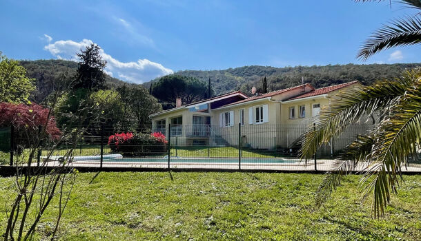 Villa / Maison 8 pièces  à vendre Reynès 66400