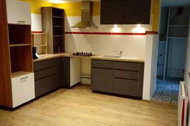 Appartement 3 pièces 878 €