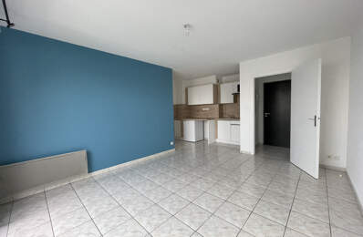 T2 lumineux - ONET LE CHATEAU — photo du bien
