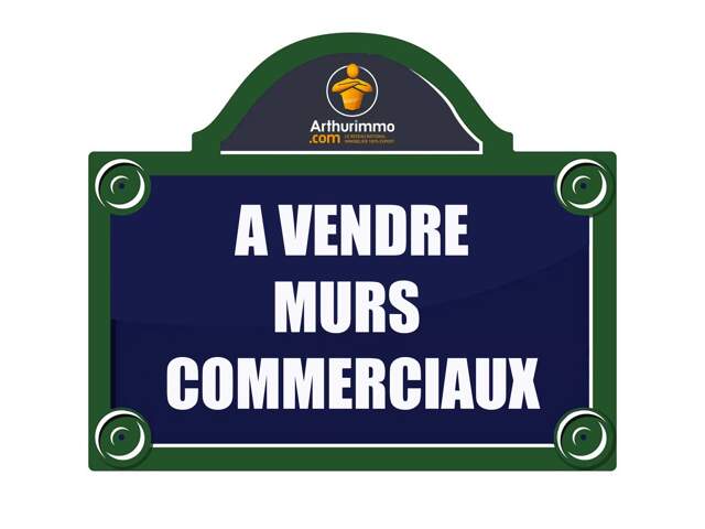 Neuvy sur Barangeon - Centre -Ville : Immeuble commercial — photo du bien