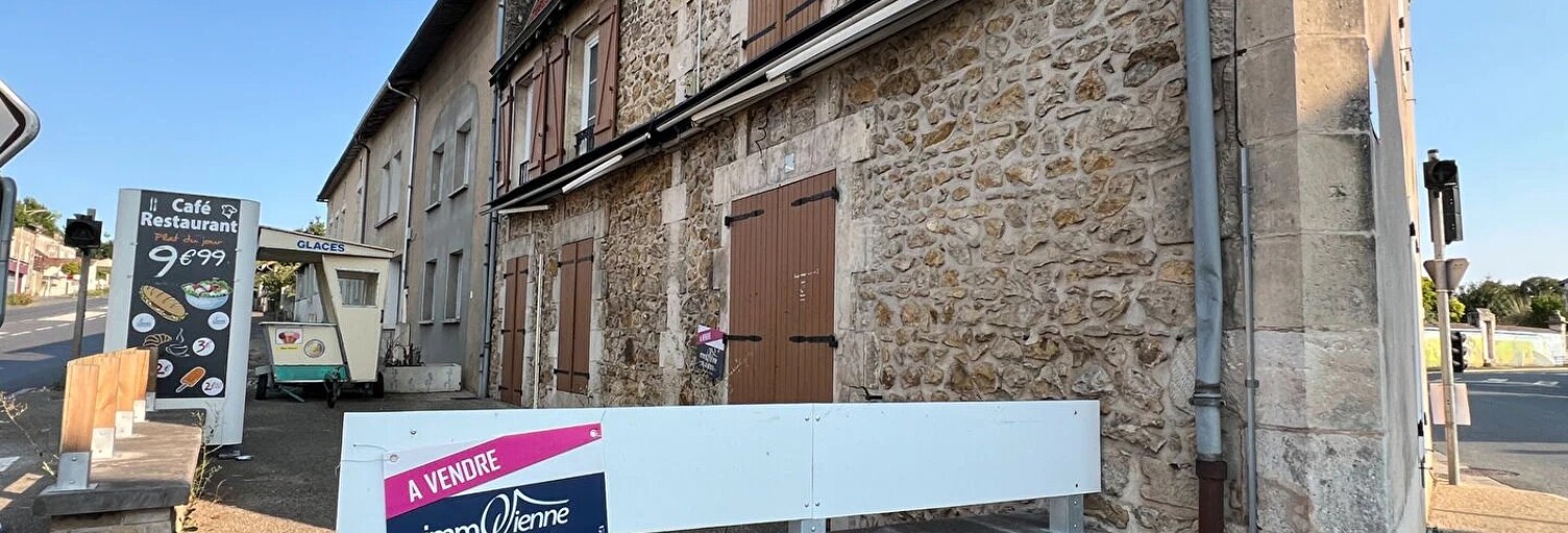 Immeuble  147 m² à vendre à Lhommaizé (86410)