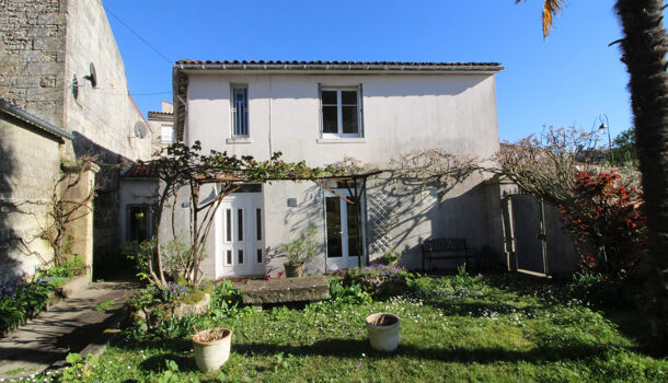 Villa / Maison 5 pièces  à vendre Pons 17800