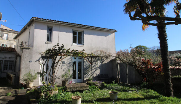 Villa / Maison 5 pièces  à vendre Pons 17800