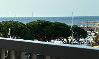 Appartement 1 Pièce 34 m² à vendre à Carqueiranne (83320)