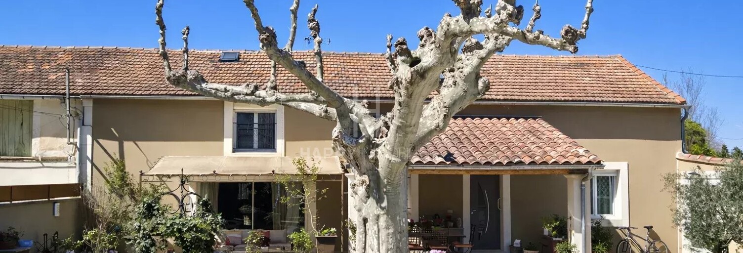 Maison 8 Pièces 209 m² à vendre à Mollégès (13940)