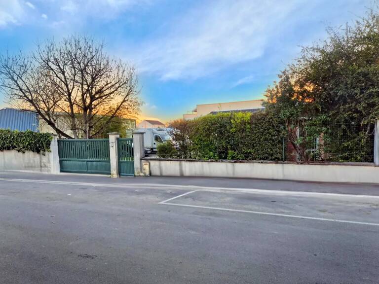 MAISON ET LOCAL PROFESSIONNEL — photo 1