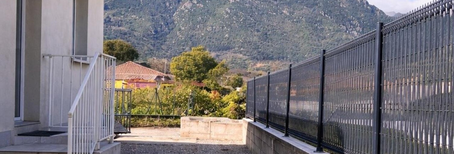 Maison 3 Pièces 62 m² à vendre à Santa-Maria-Poggio (20221)