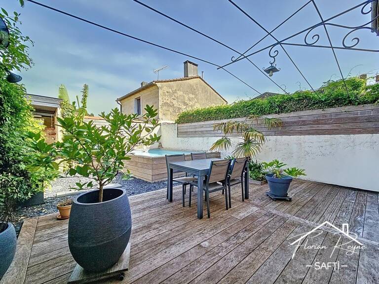 Maison en pierre avec piscine et cachet unique — photo 1
