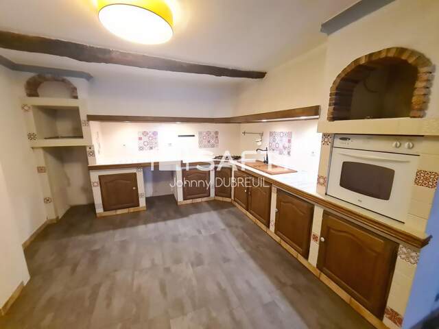 Charmante maison de village T5 au fort potentiel  160 m² sur 4 niveaux au cœur de Pignans — photo du bien