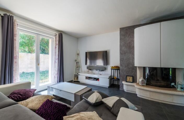 TASSIN - Maison T5 - 178 m2 — photo 2