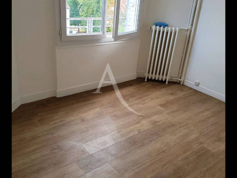 Appartement Ris Orangis 2 pièces 32.15 m2 — photo 1