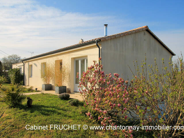 CHANTONNAY - Maison de plain-pied avec sous-sol — photo du bien
