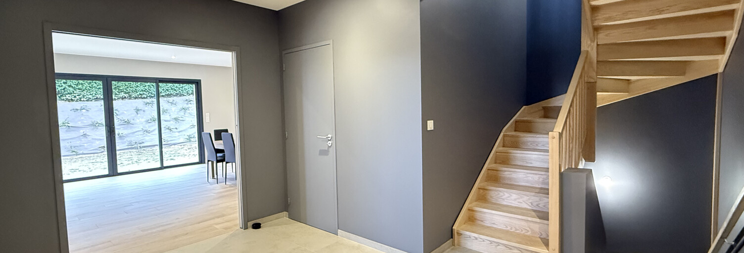 Maison 5 Pièces 141 m² à louer à Saint-Cyr-au-Mont-d'Or (69450)