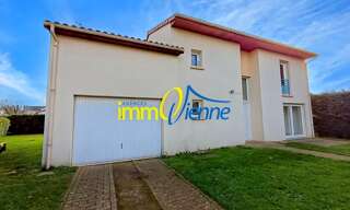 Maison 5 Pièces 133 m² à louer à Mazerolles (86320)