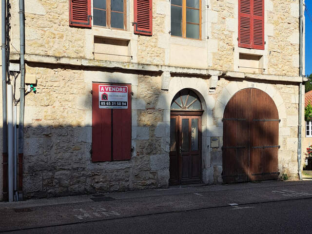 Maison de village avec possibilité  local commercial — photo du bien