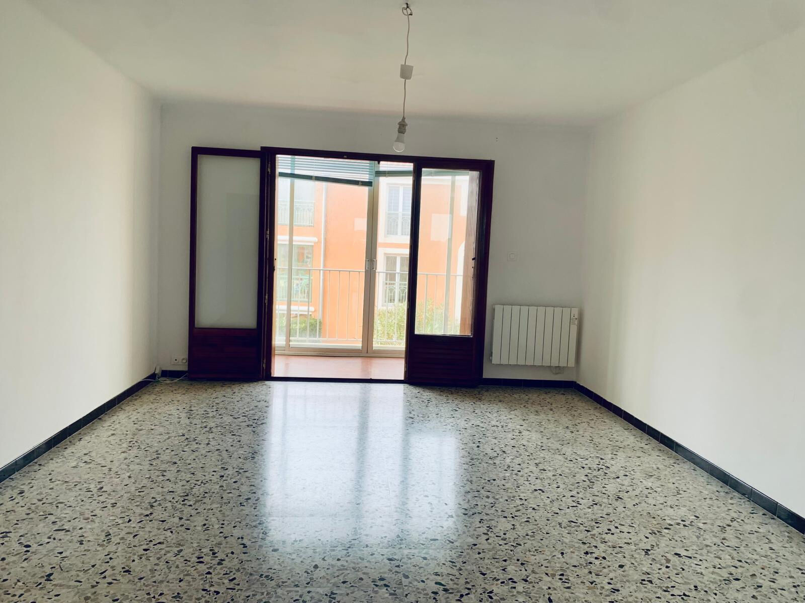 Appartement  T1 à louer Six-Fours-les-Plages 83140