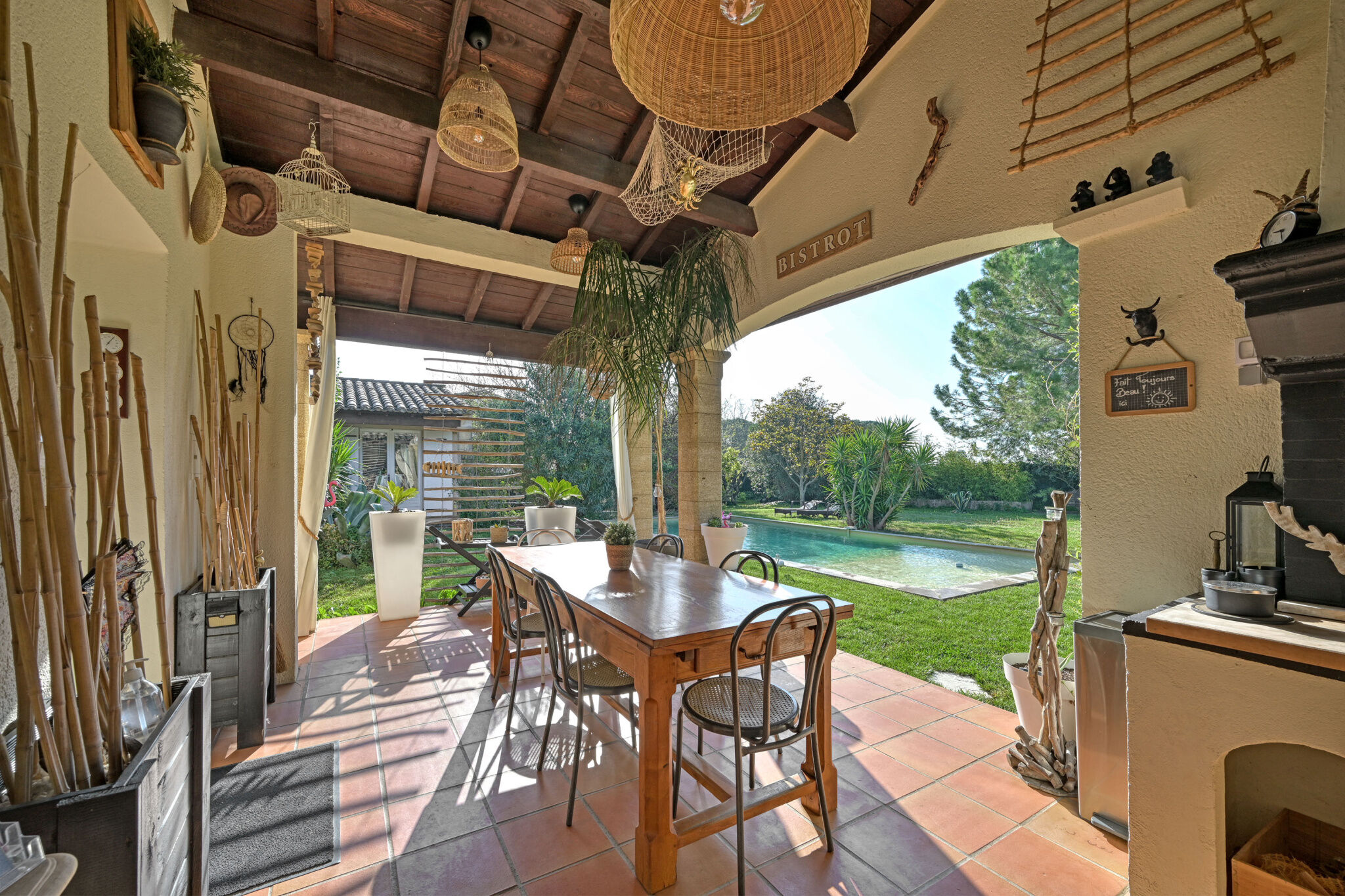 Villa / Maison  T8 à vendre Aimargues 30470