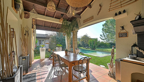 Villa / Maison 8 pièces  à vendre Aimargues 30470