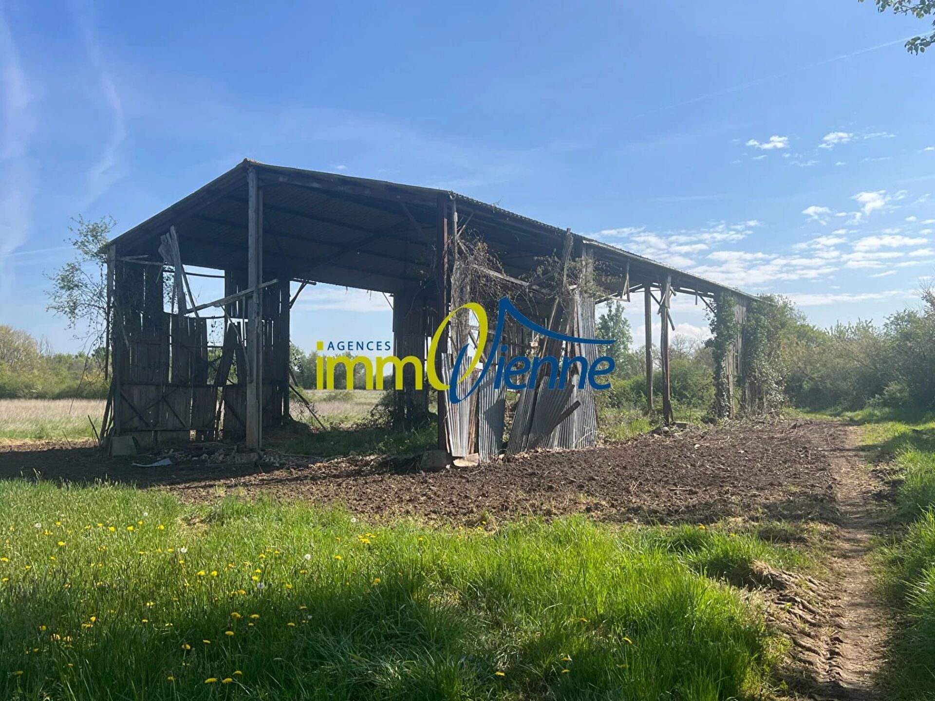 Terrain 7310 m² · à Vernon · 12 000 €
