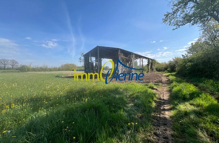 Terrain VERNON 7310 m² avec bâtiment agricole. — photo 4