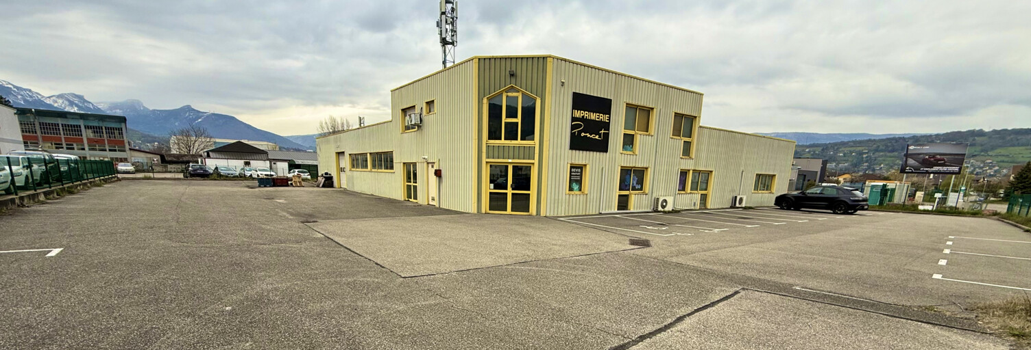 Commerce  911 m² à vendre à Saint-Alban-Leysse (73230)