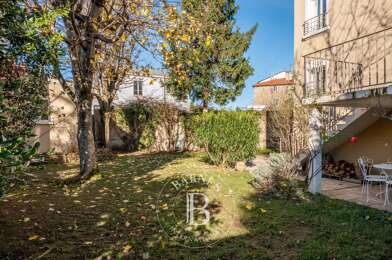 Maison 7 pièces 1050000 €
