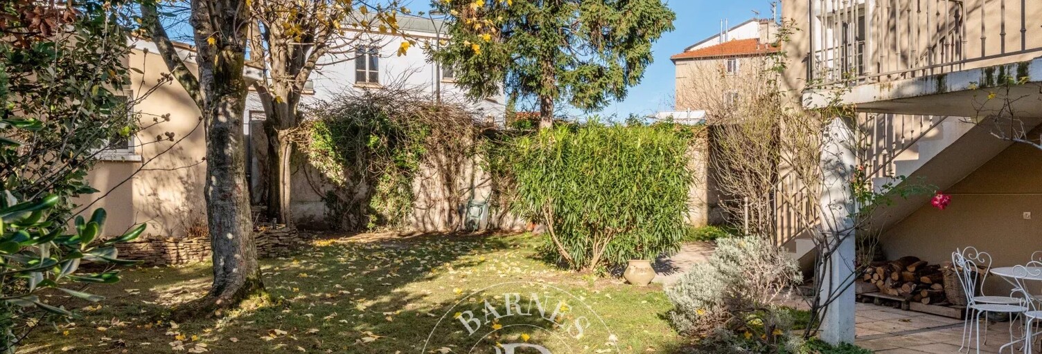 Maison 7 Pièces 208 m² à vendre à Lyon 7 (69007)