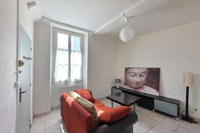 Appartement  77000 €